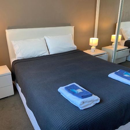 Surfers Beach Resort One Gold Coast Bagian luar foto