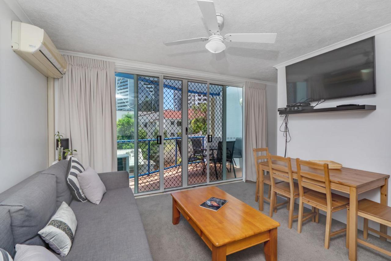 Surfers Beach Resort One Gold Coast Bagian luar foto