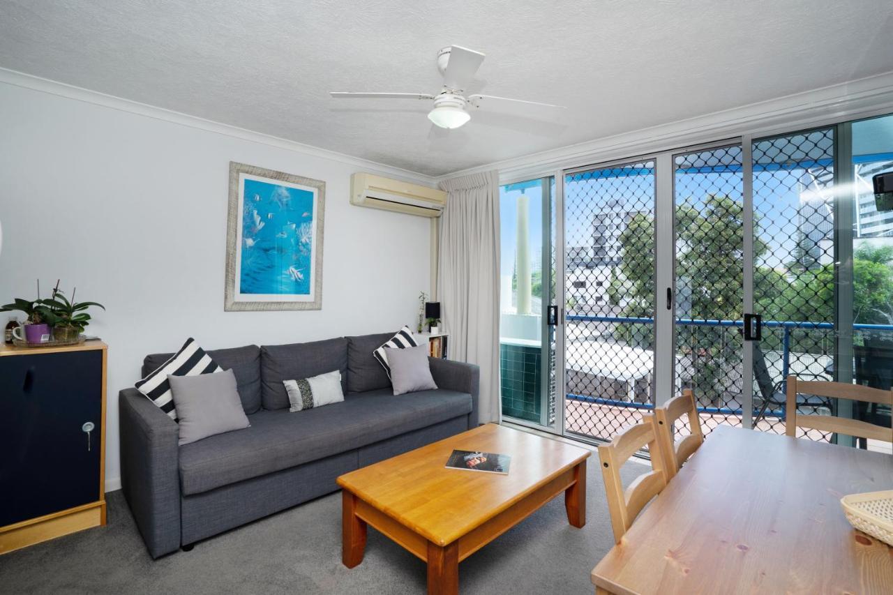Surfers Beach Resort One Gold Coast Bagian luar foto