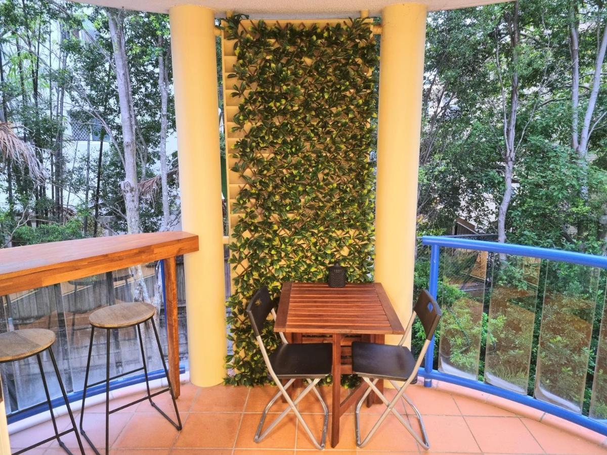 Surfers Beach Resort One Gold Coast Bagian luar foto